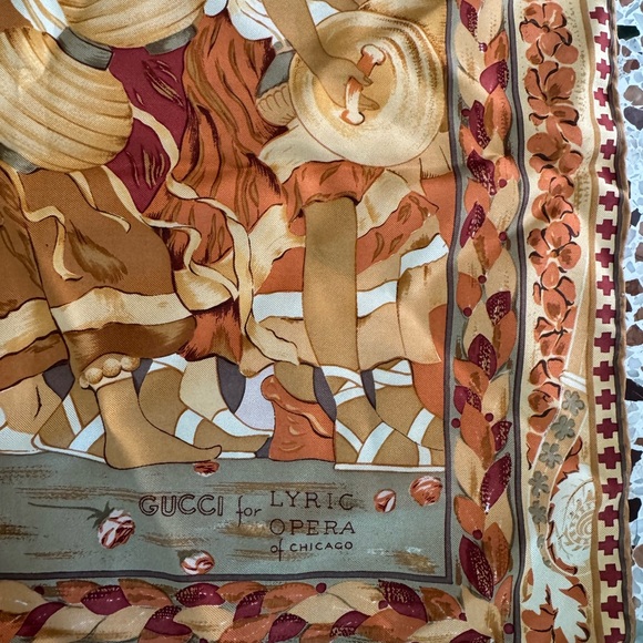 Vintage Gucci Silk Scarf - Picture 4 of 5
